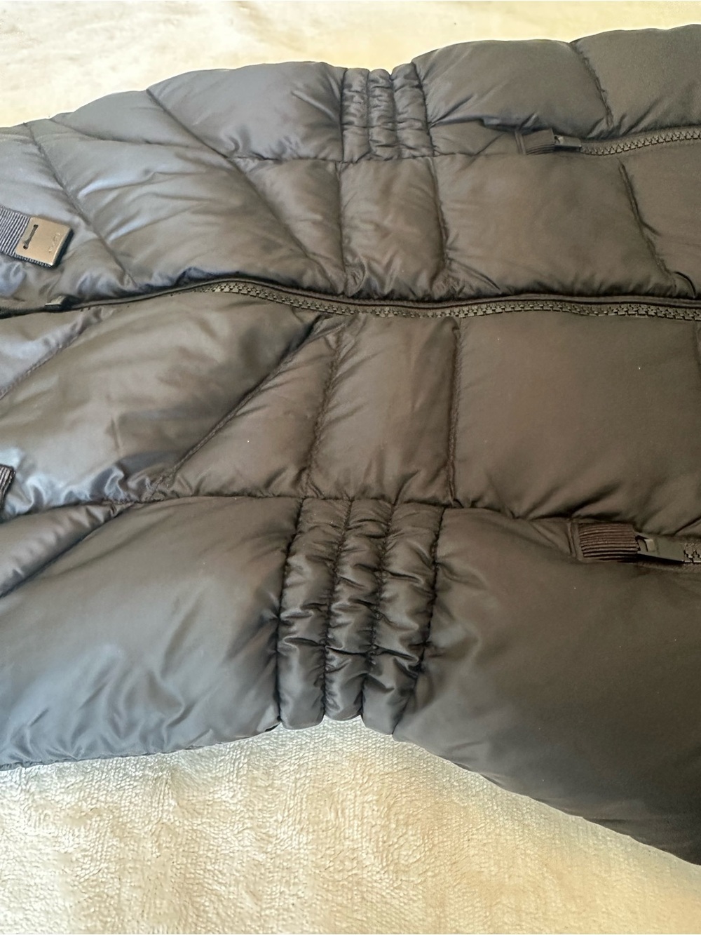 Athleta Women's Black Quilted Goose Down Vest Size XXS - Picture 7 of 11